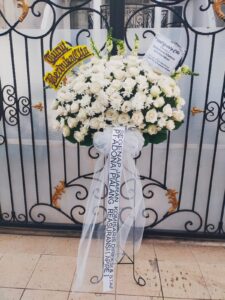 Rangkaian Bunga Standing Serang